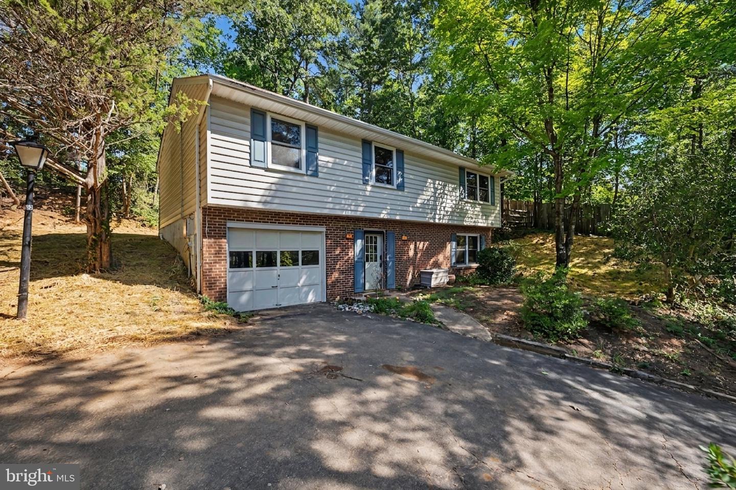 7 Seneca Ter Property Photo 37