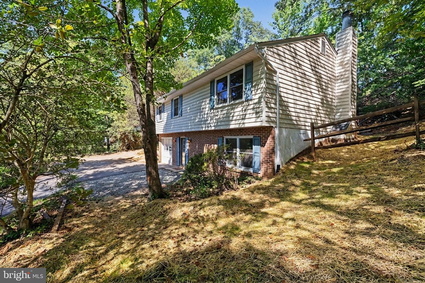 7 Seneca Ter Property Photo 39
