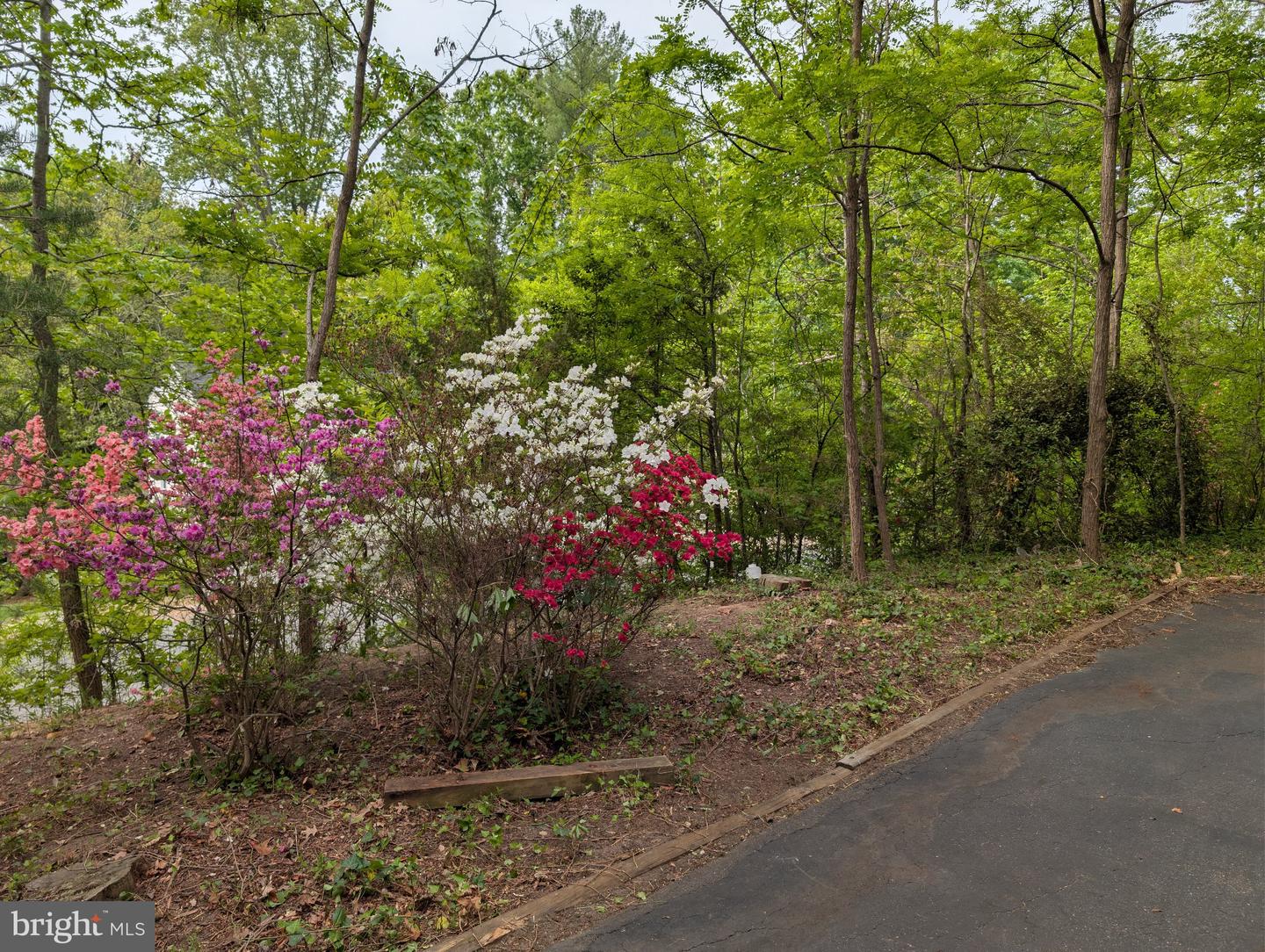 7 Seneca Ter Property Photo 42