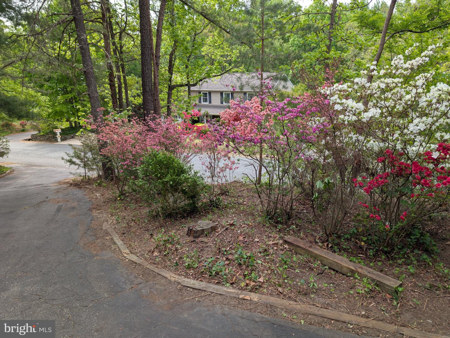 7 Seneca Ter Property Photo 43