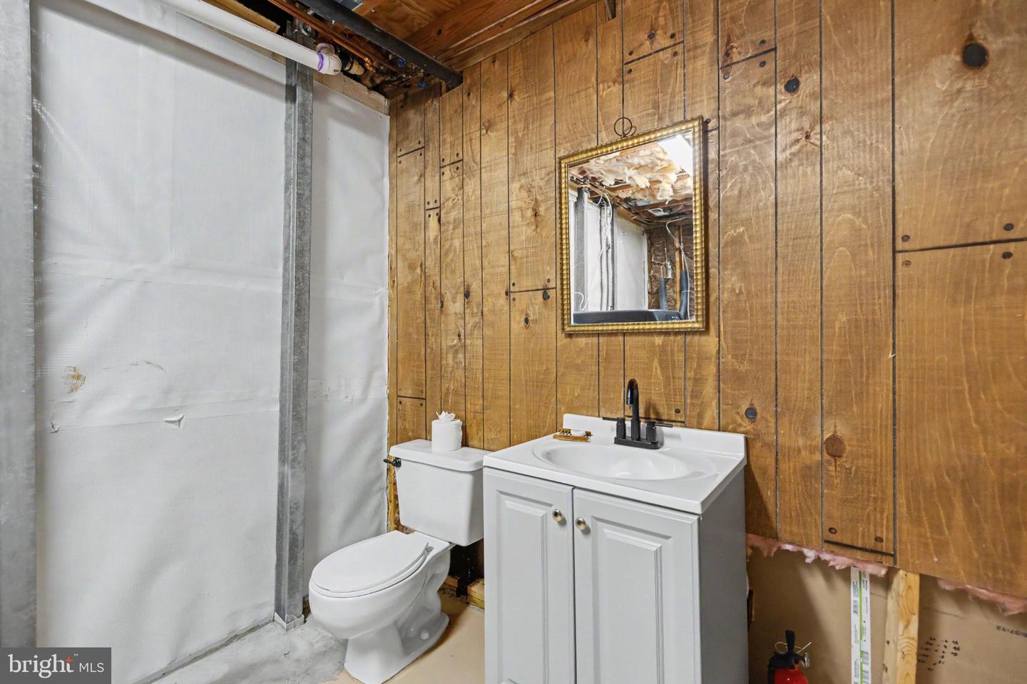 7 Seneca Ter Property Photo 45