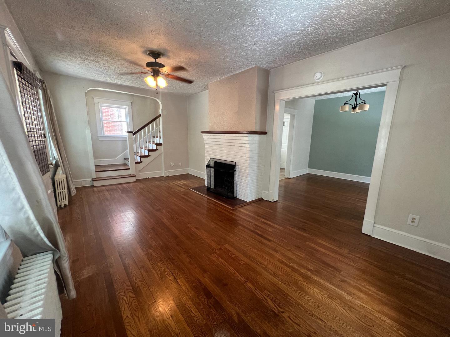 813 Marye St Property Photo 3