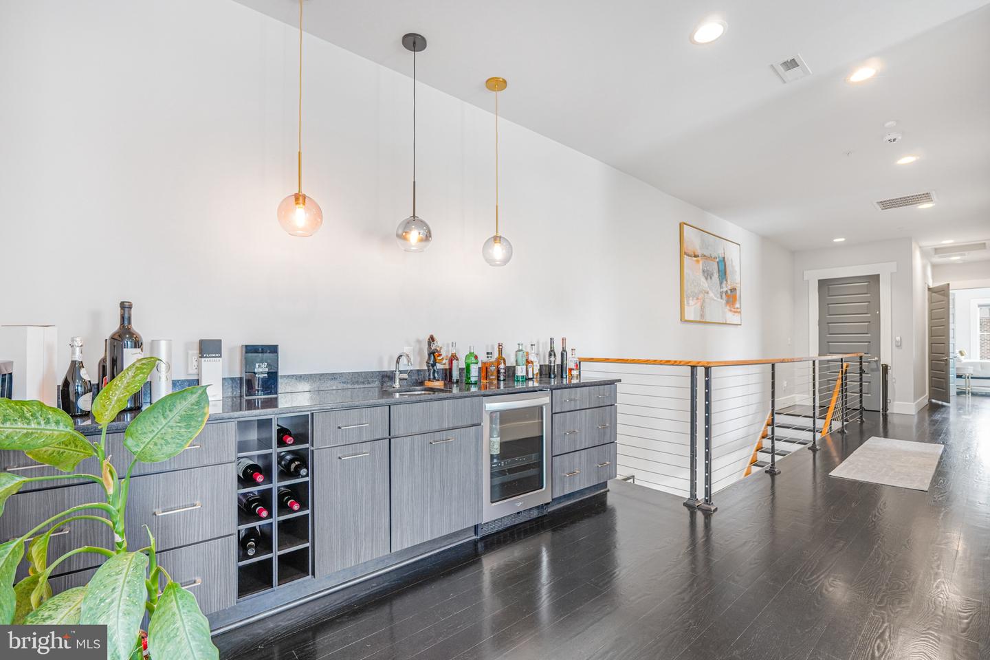 521 William St Property Photo 44