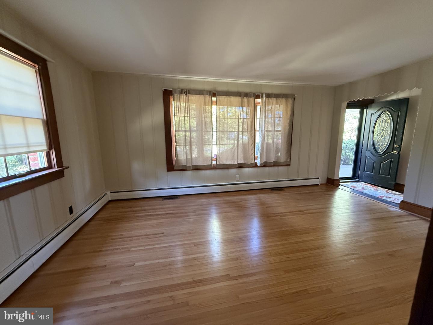 446 Hanson Ave Property Photo 9