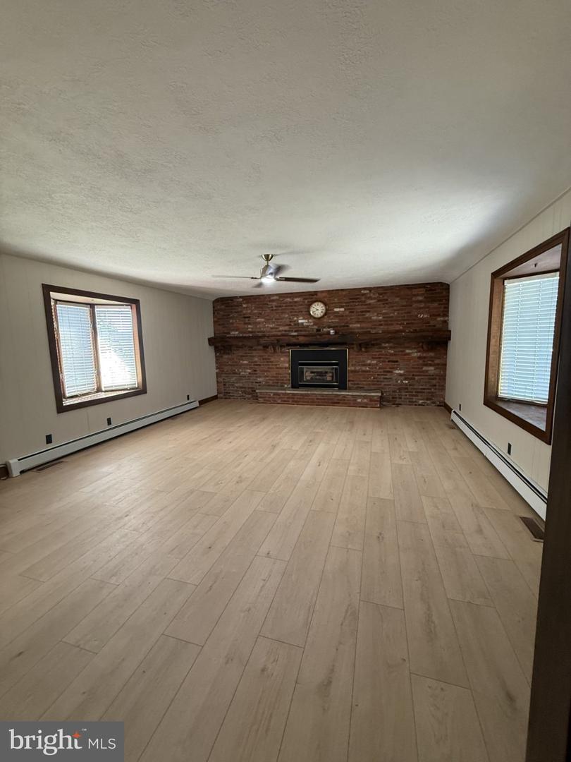 446 Hanson Ave Property Photo 18