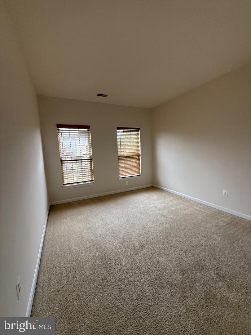 1113 Walker Dr Property Photo 27