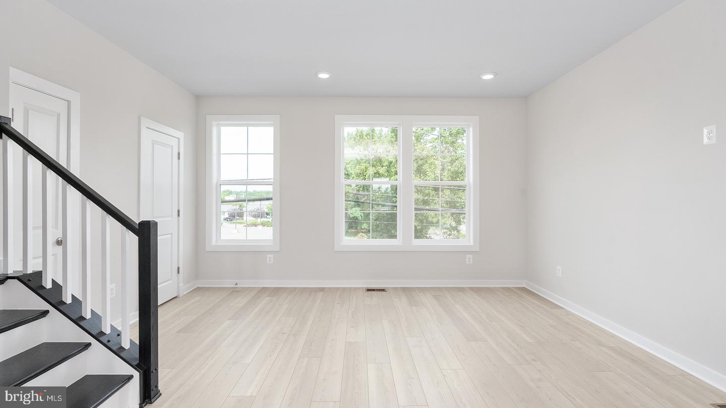420 Germania St Property Photo 3