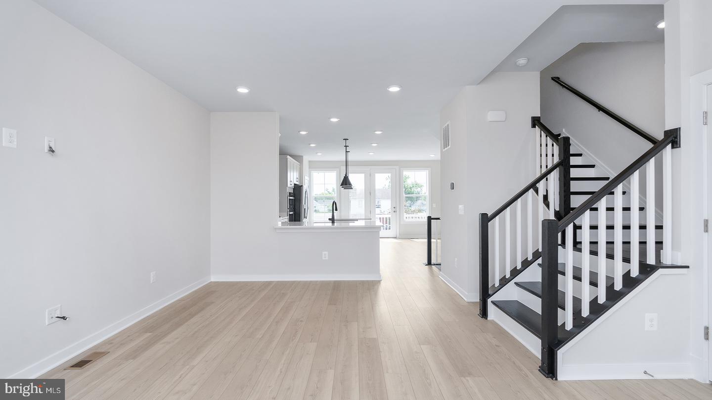 420 Germania St Property Photo 18