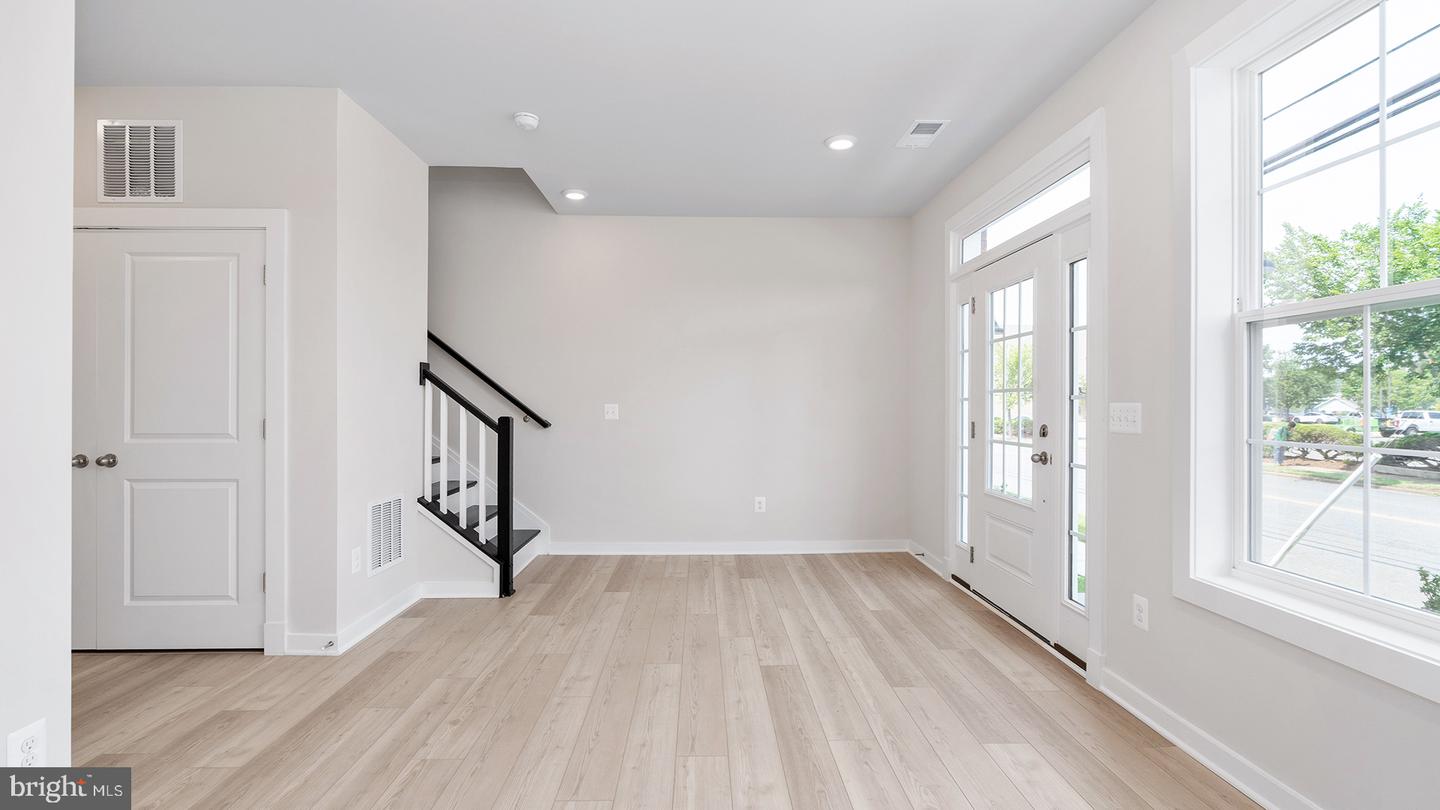 420 Germania St Property Photo 22