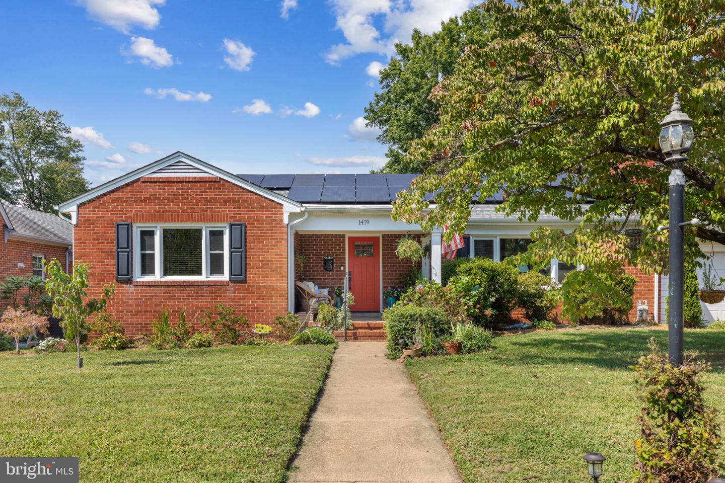 1419 BUCKNER ST Property Photo 1