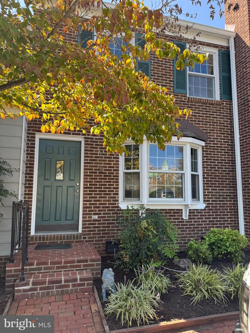 2 Lafayette Sta Property Photo 1