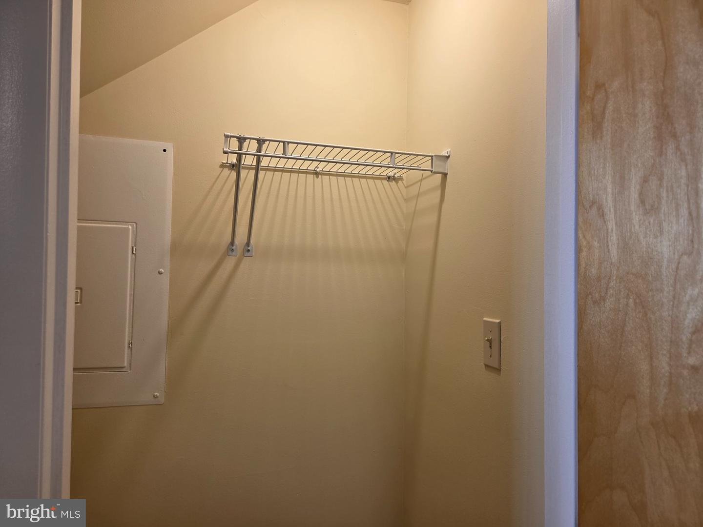907 Caroline St #9 Property Photo 12