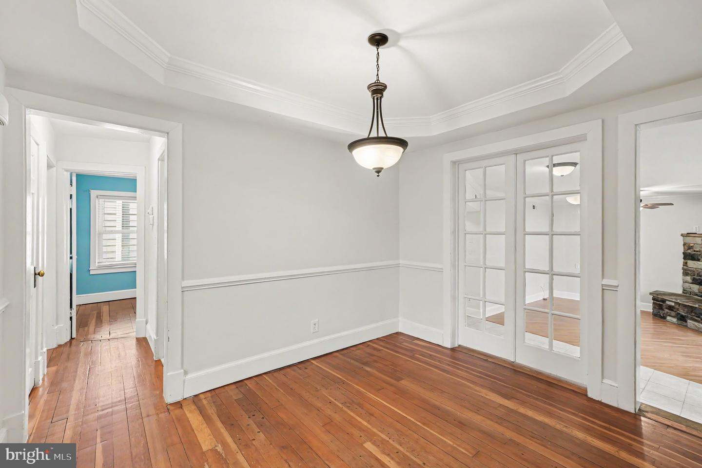 1319 Augustine Ave Property Photo 16