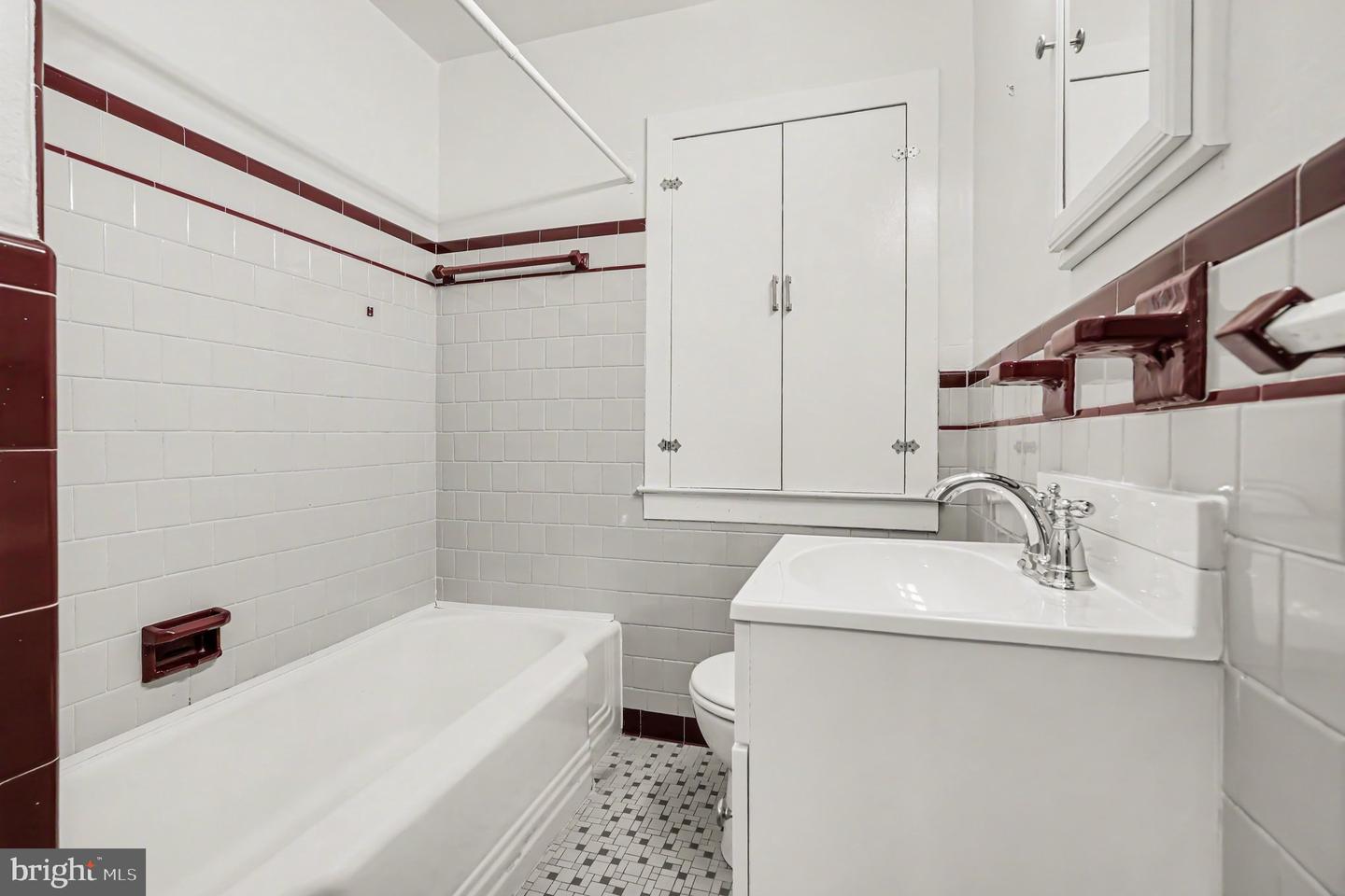 1319 Augustine Ave Property Photo 25
