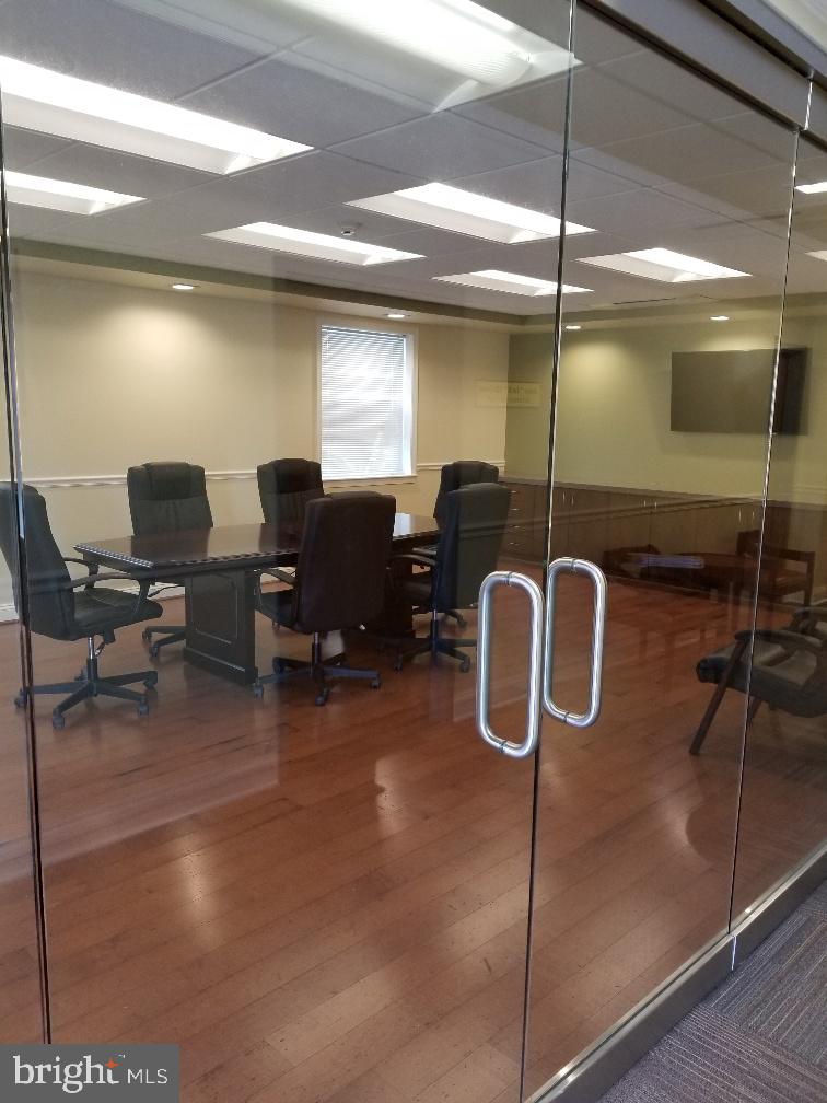 4101 Chain Bridge Rd #small Suites Property Photo 1