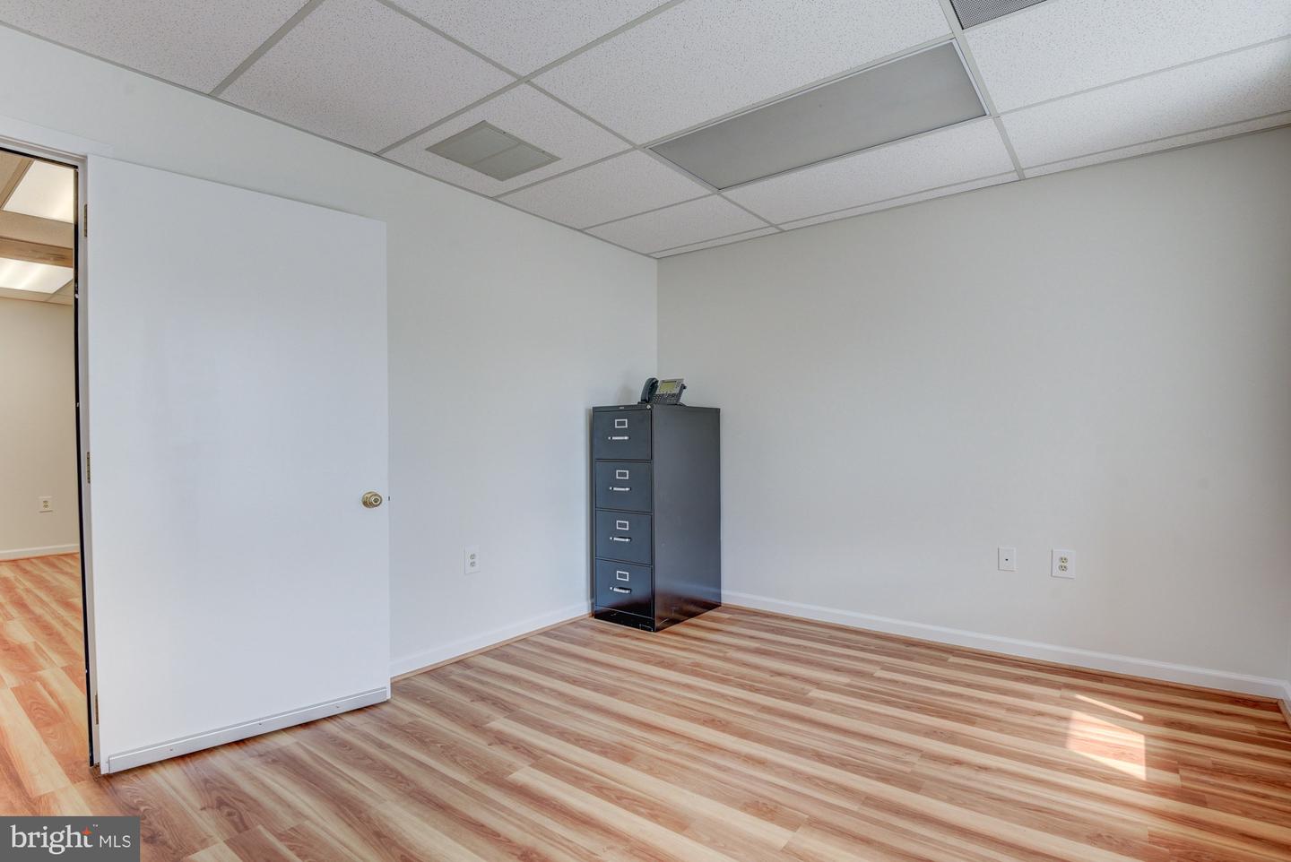 10627 Jones St #301b Property Photo 22