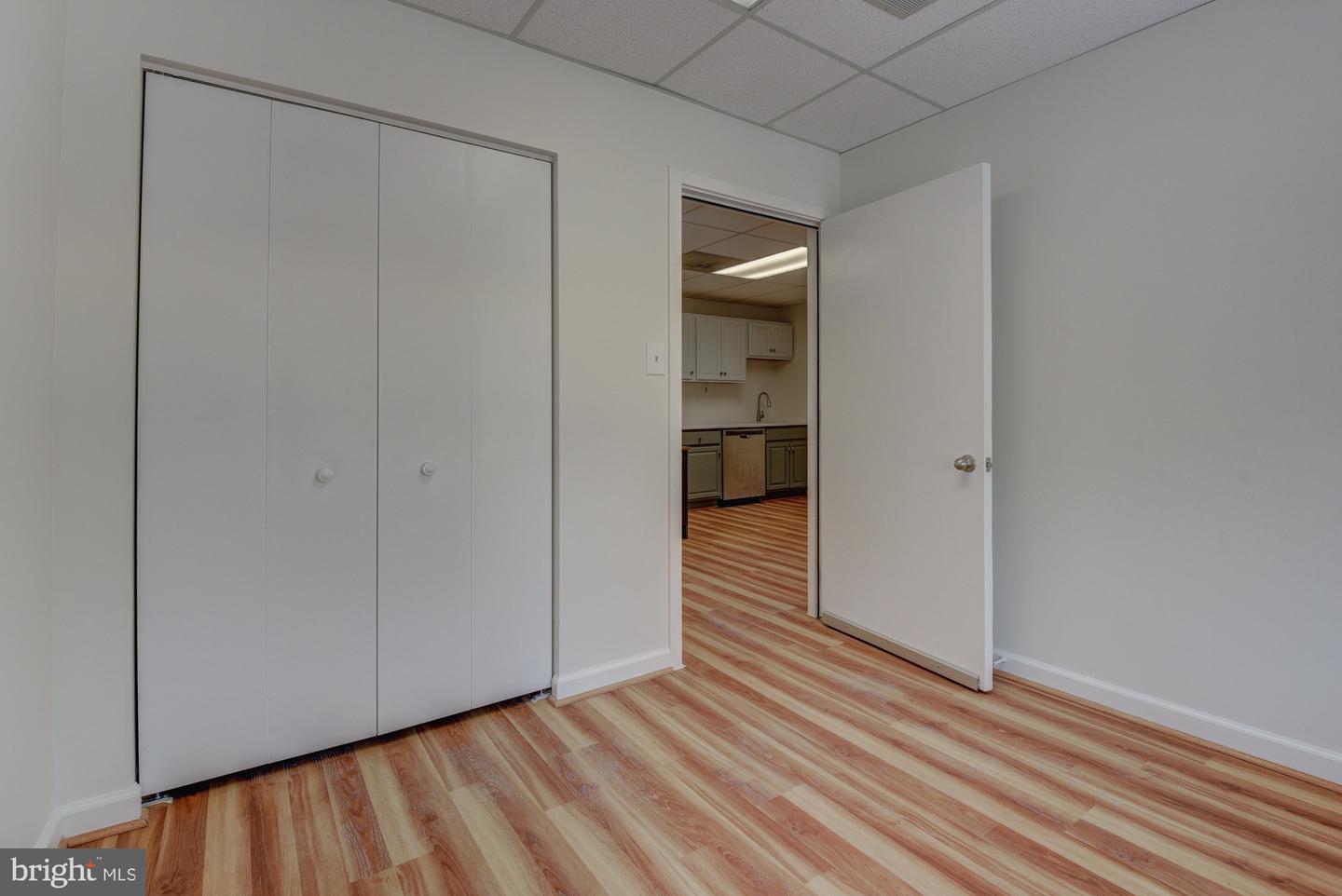 10627 Jones St #301b Property Photo 24