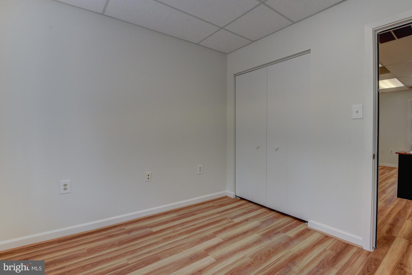 10627 Jones St #301b Property Photo 25