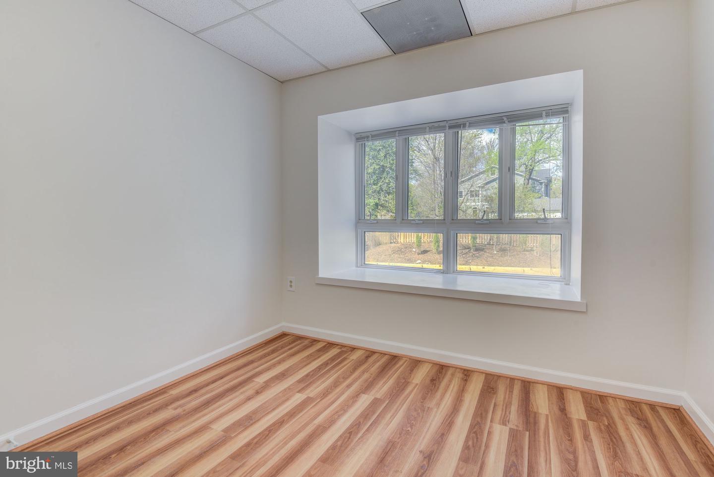 10627 Jones St #301b Property Photo 26