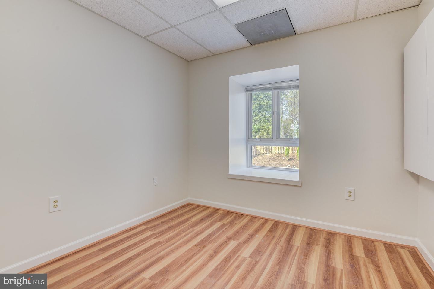 10627 Jones St #301b Property Photo 27
