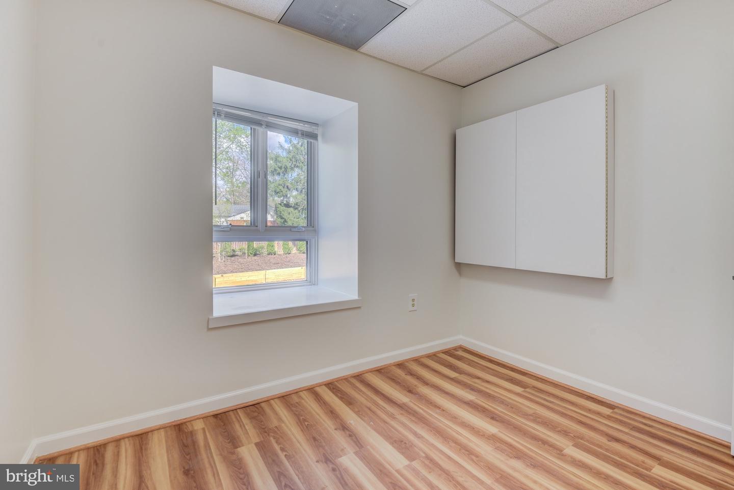 10627 Jones St #301b Property Photo 29