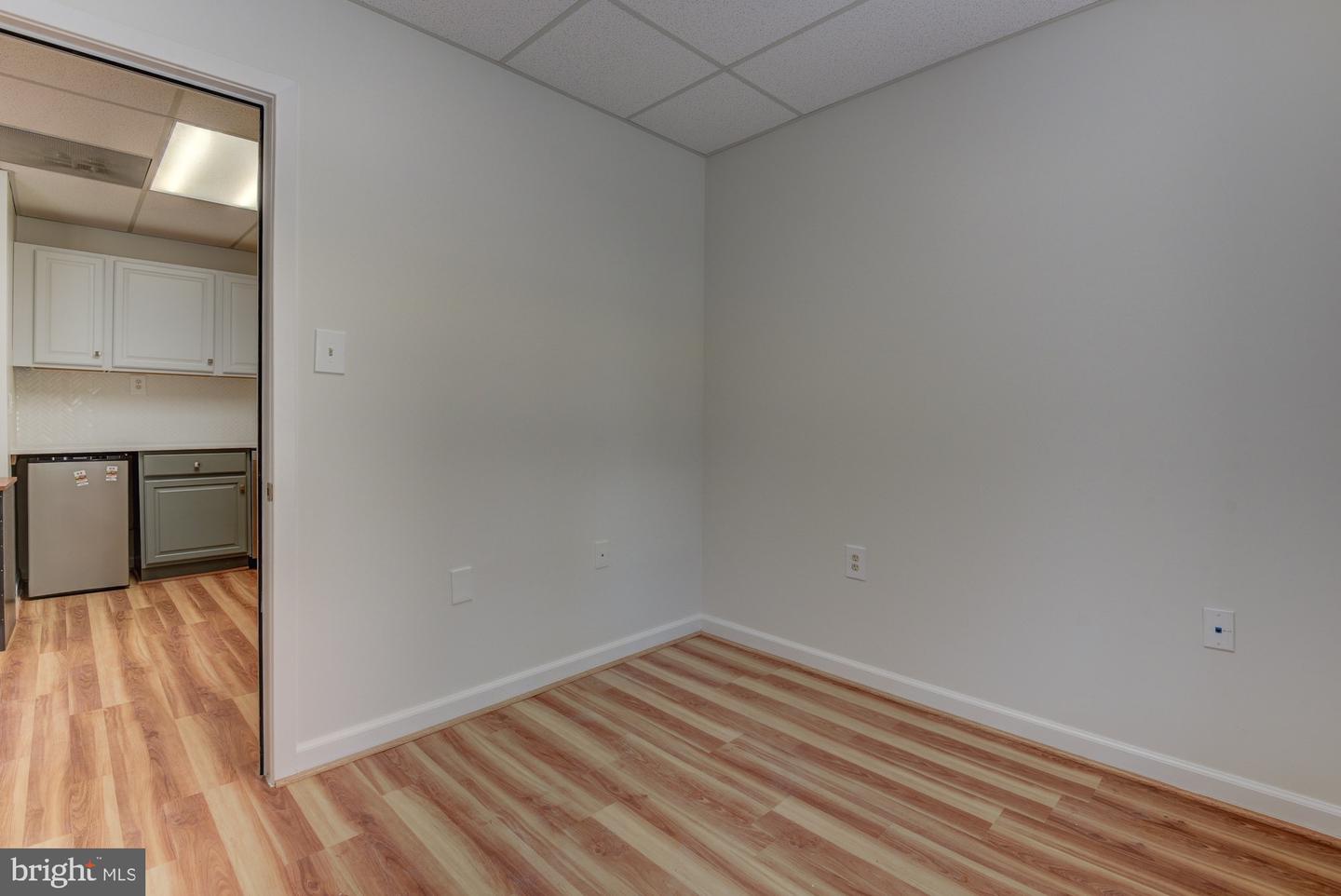 10627 Jones St #301b Property Photo 30