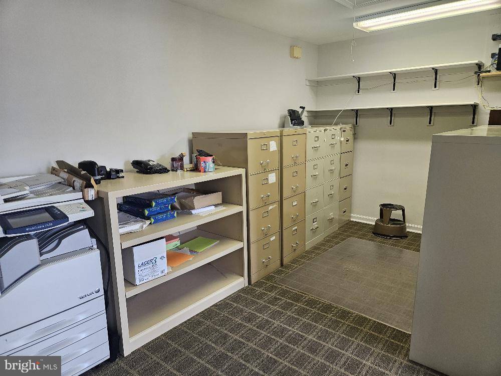 9679 Main St #d Property Photo 10