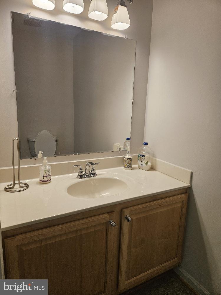 9679 Main St #d Property Photo 13