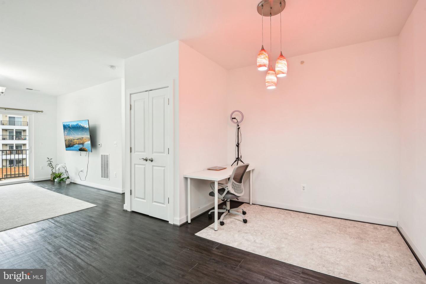 9430 Silver King Ct #410 Property Photo 12