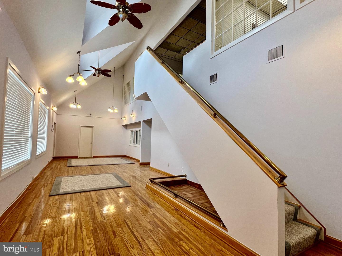 10335b-10337a Democracy Ln #b & A Property Photo 4