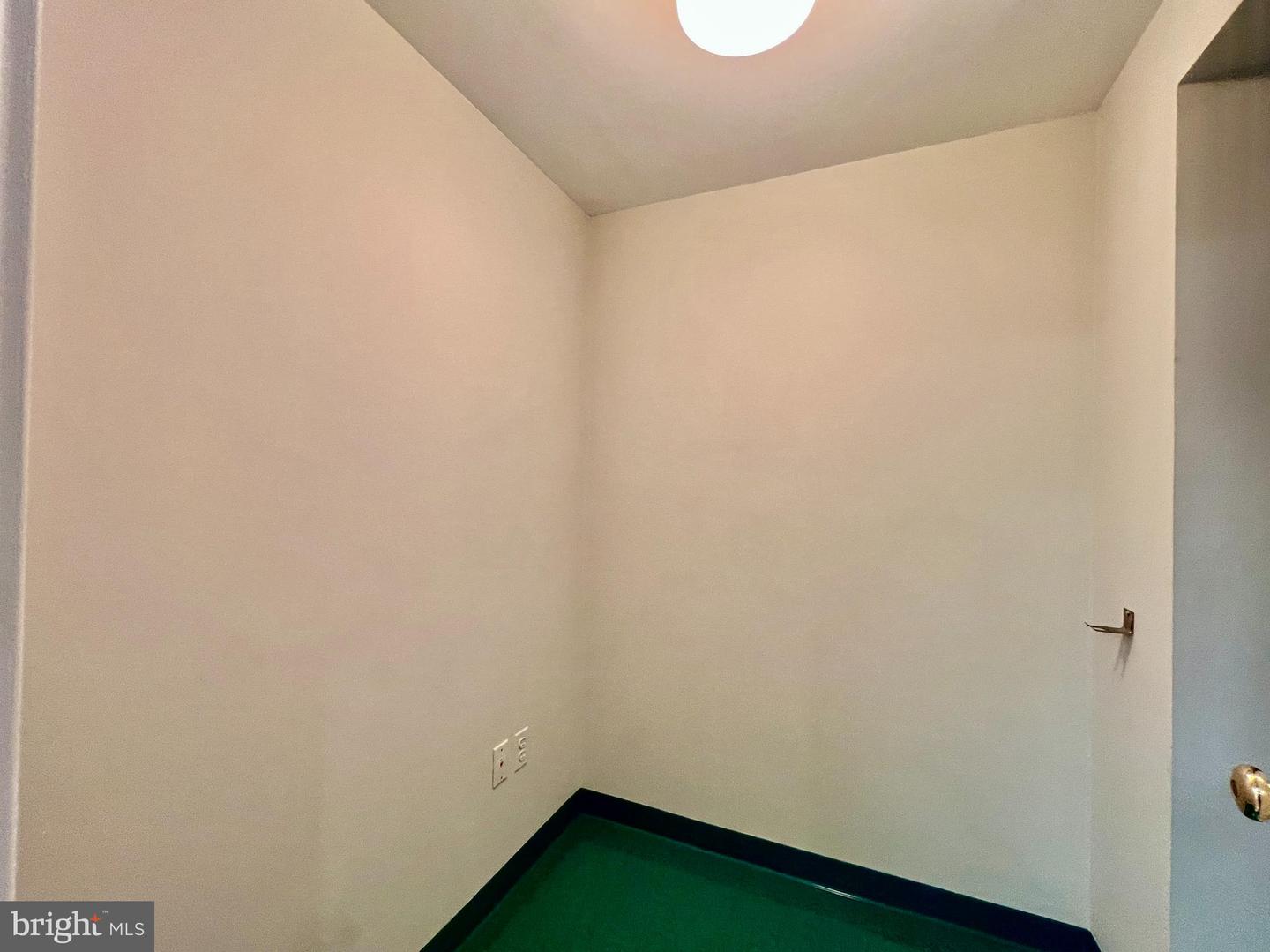 10335b-10337a Democracy Ln #b & A Property Photo 23