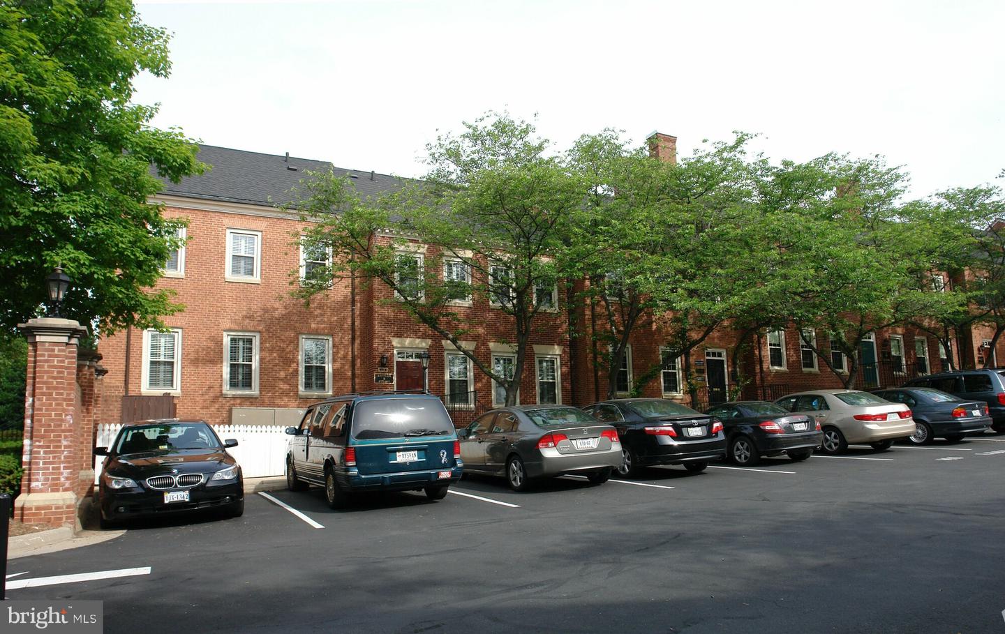 4153 CHAIN BRIDGE RD Property Photo 1