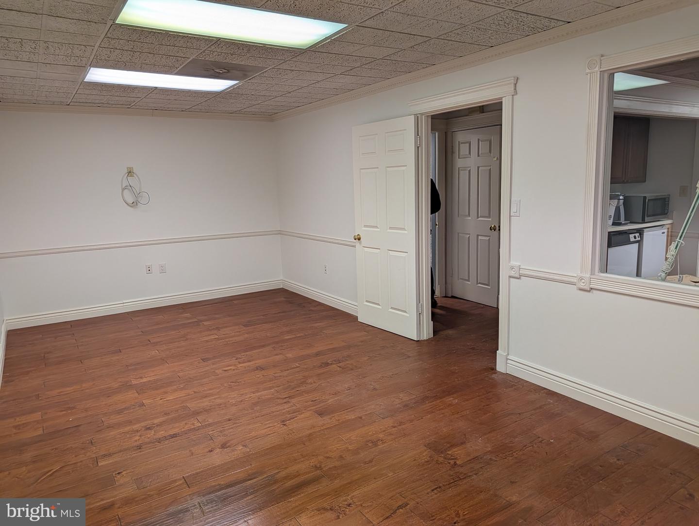 4153 Chain Bridge Rd Property Photo 4