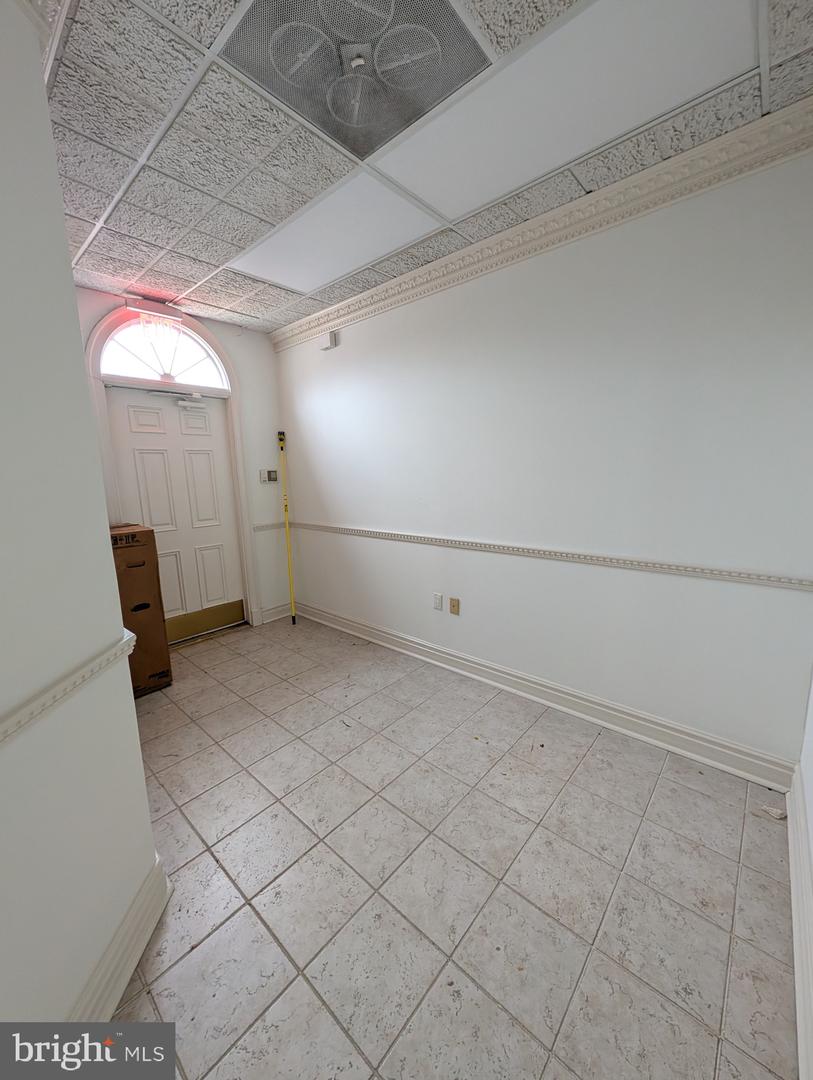 4153 Chain Bridge Rd Property Photo 8