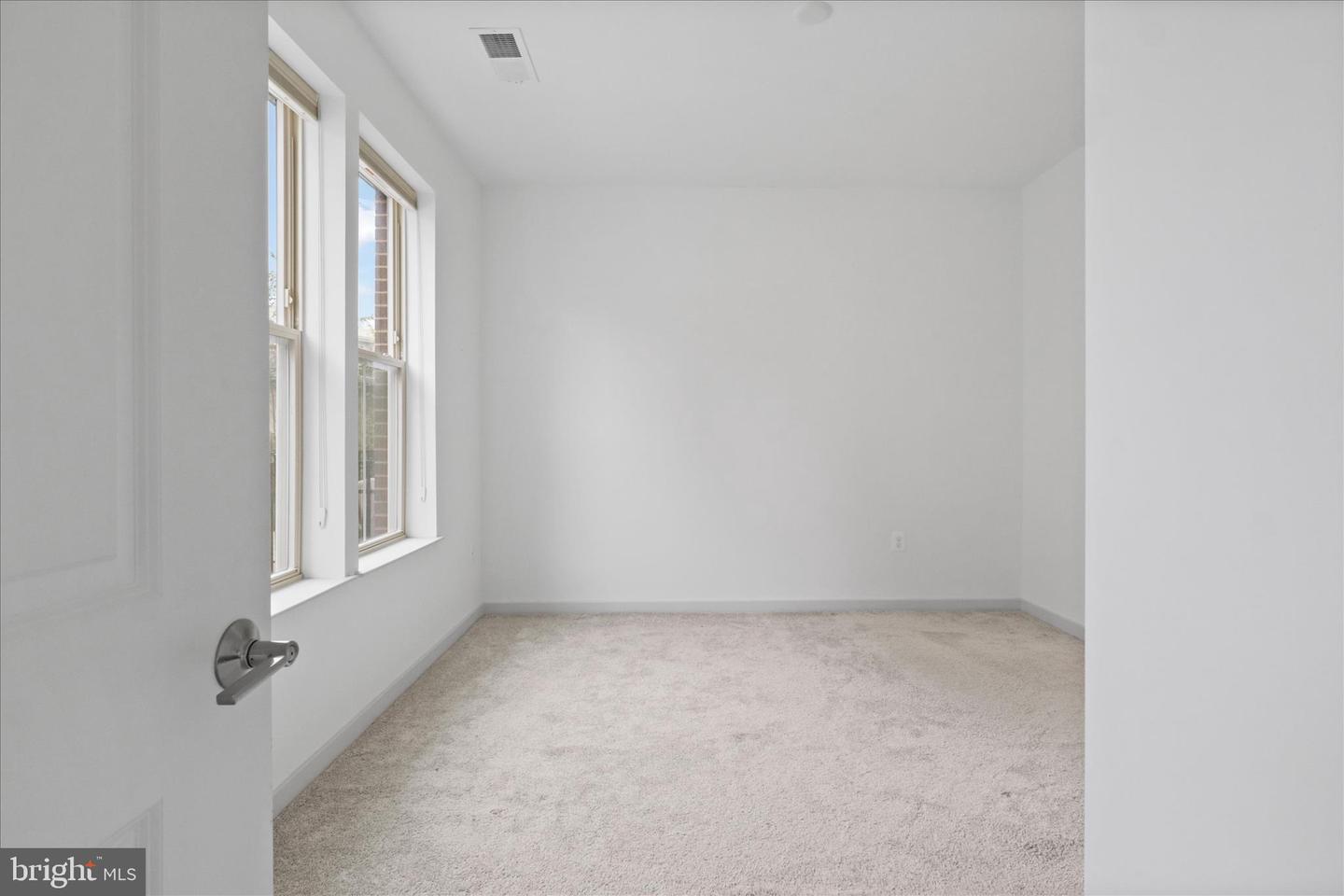 10755 Fairgrounds Dr #101 Property Photo 24