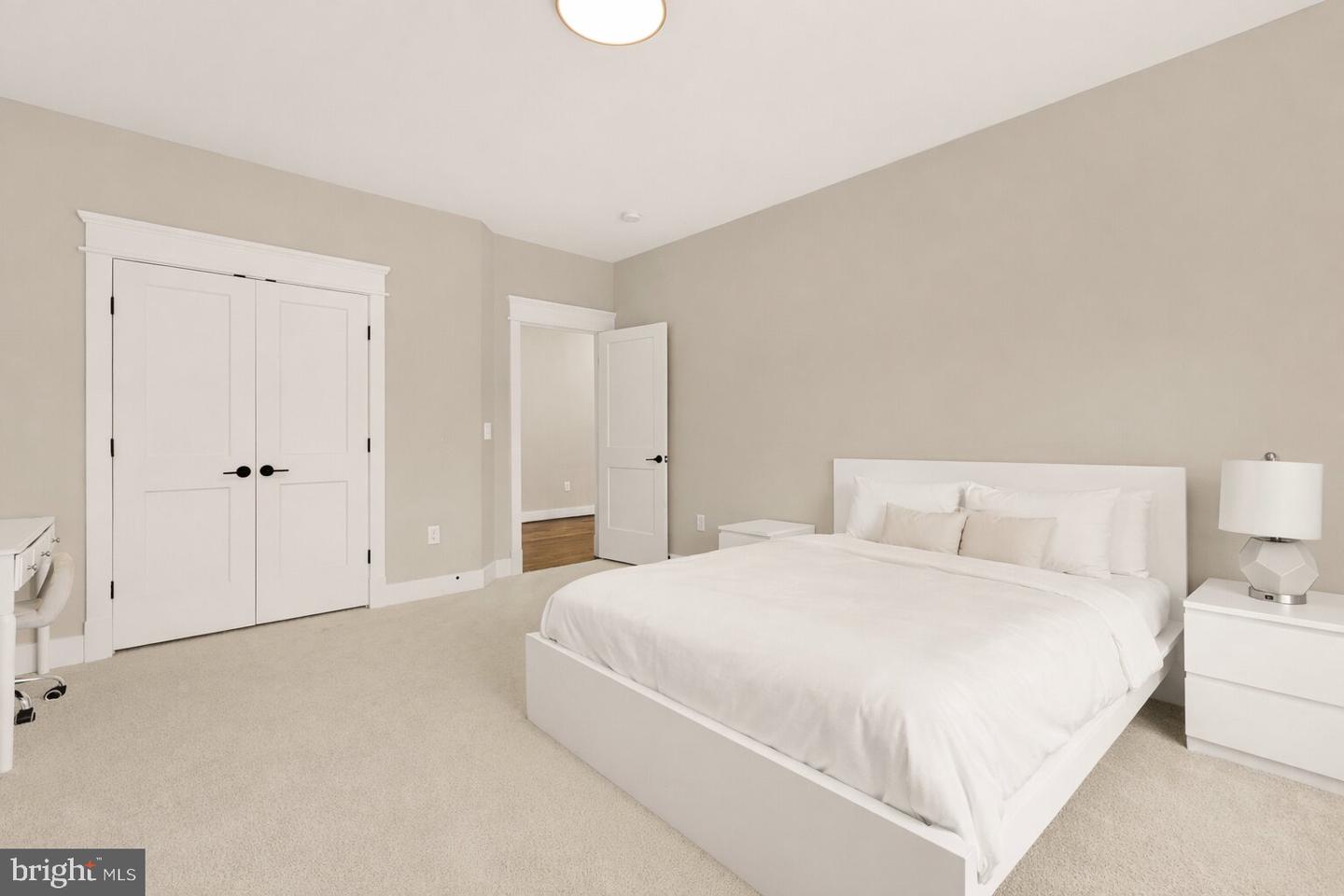 10602 Oak Pl Property Photo 35
