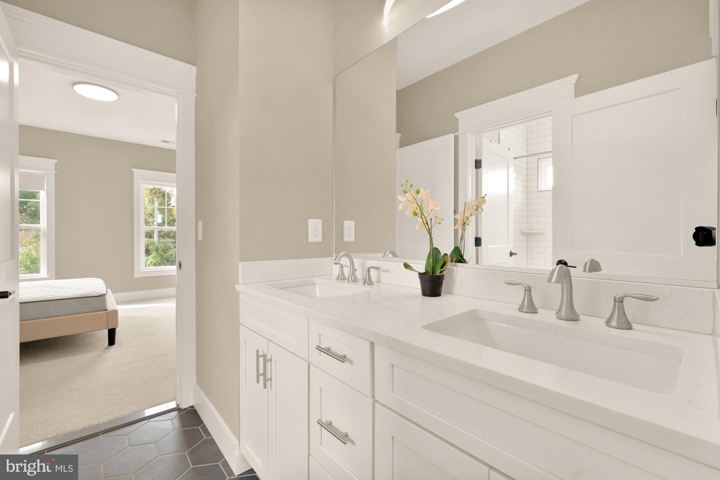 10602 Oak Pl Property Photo 41