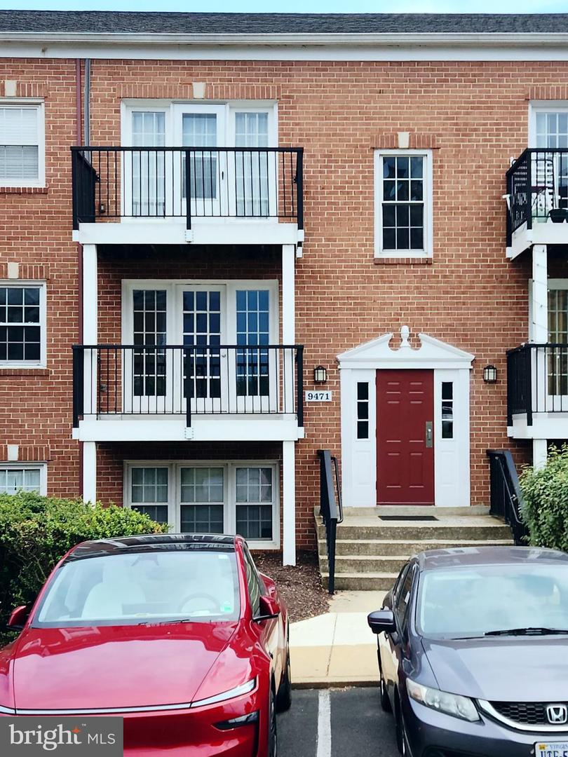 9471 Fairfax Blvd #201 Property Photo 3