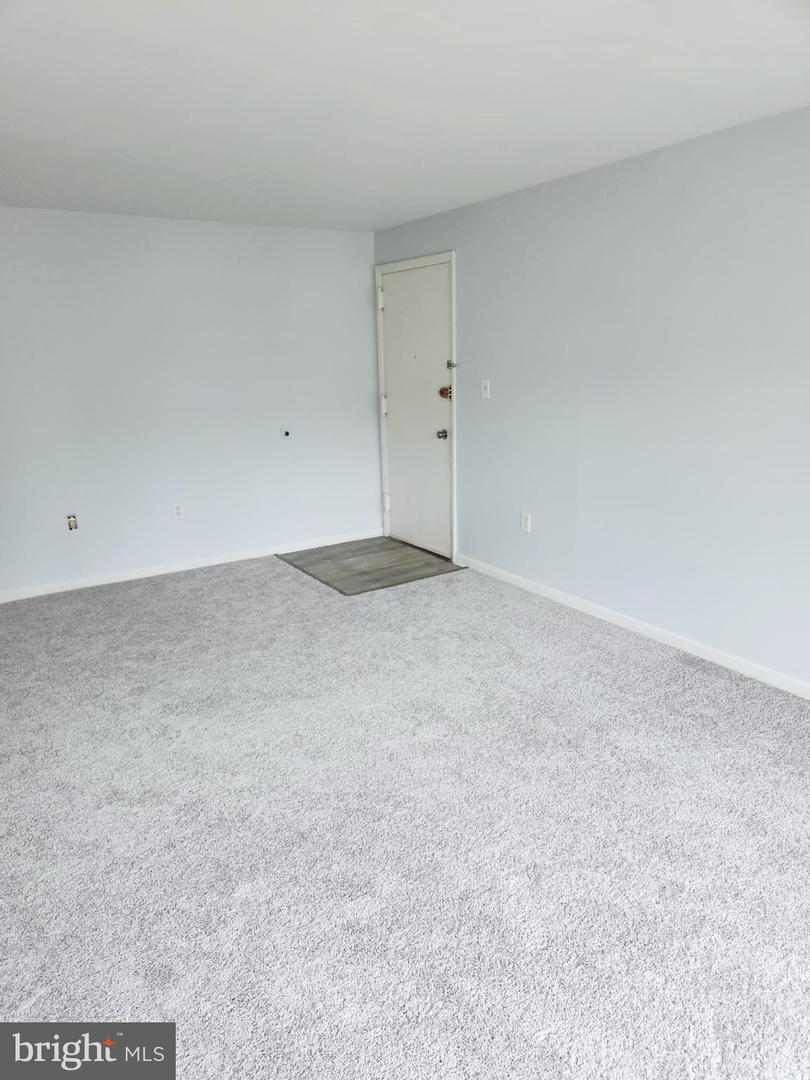 9471 Fairfax Blvd #201 Property Photo 7