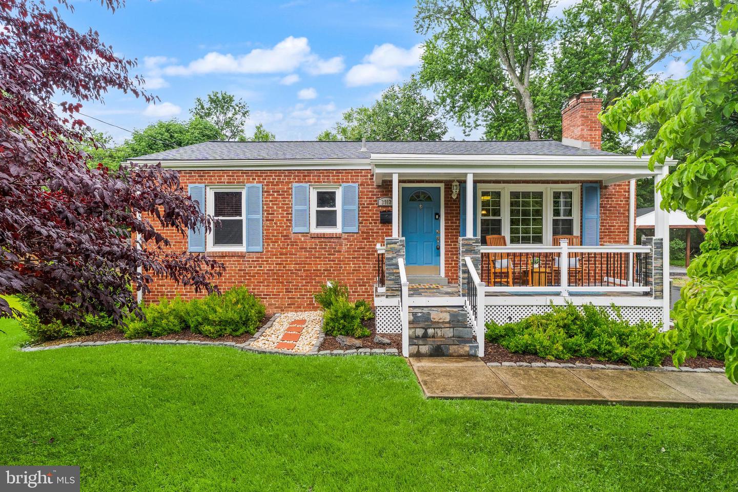 3912 FAIRVIEW DR