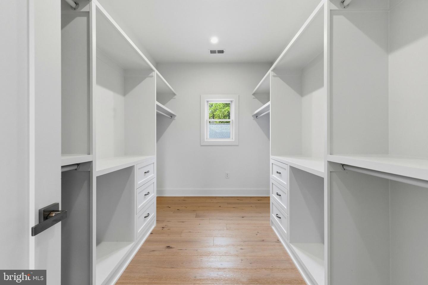 4008 Burke Station Rd Property Photo 24