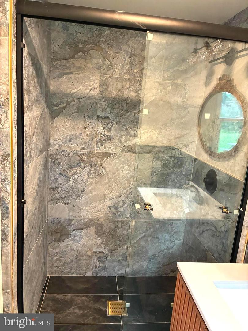 4122 Berritt St Property Photo 38