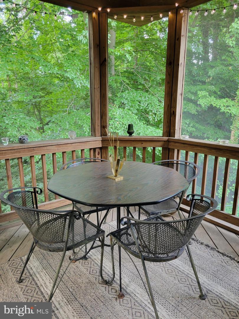 10104 Scout Dr Property Photo 16