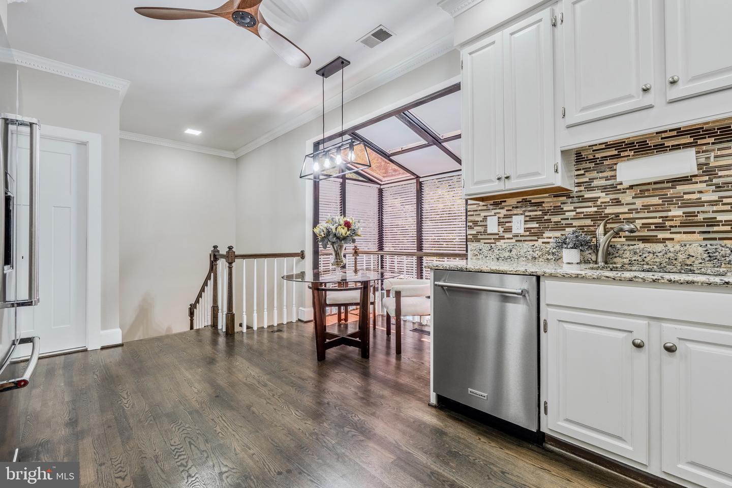 10449 Breckinridge Ln Property Photo 11