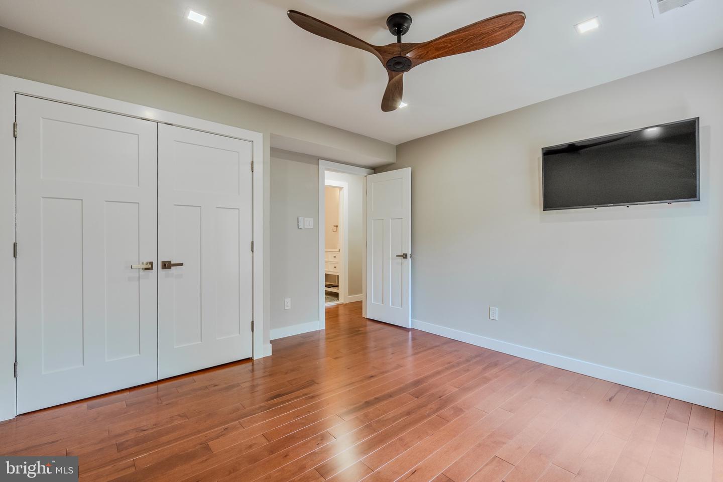 10449 Breckinridge Ln Property Photo 28