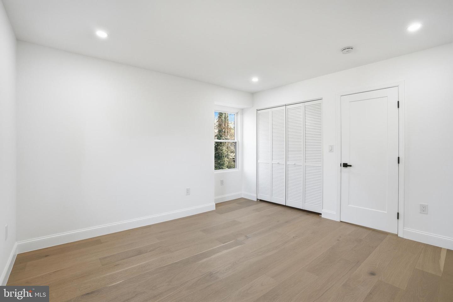 10704 Howerton Ave Property Photo 25