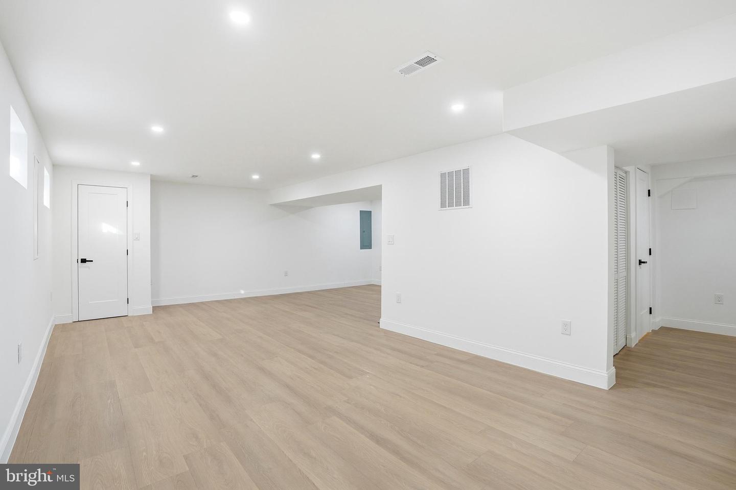 10704 Howerton Ave Property Photo 26