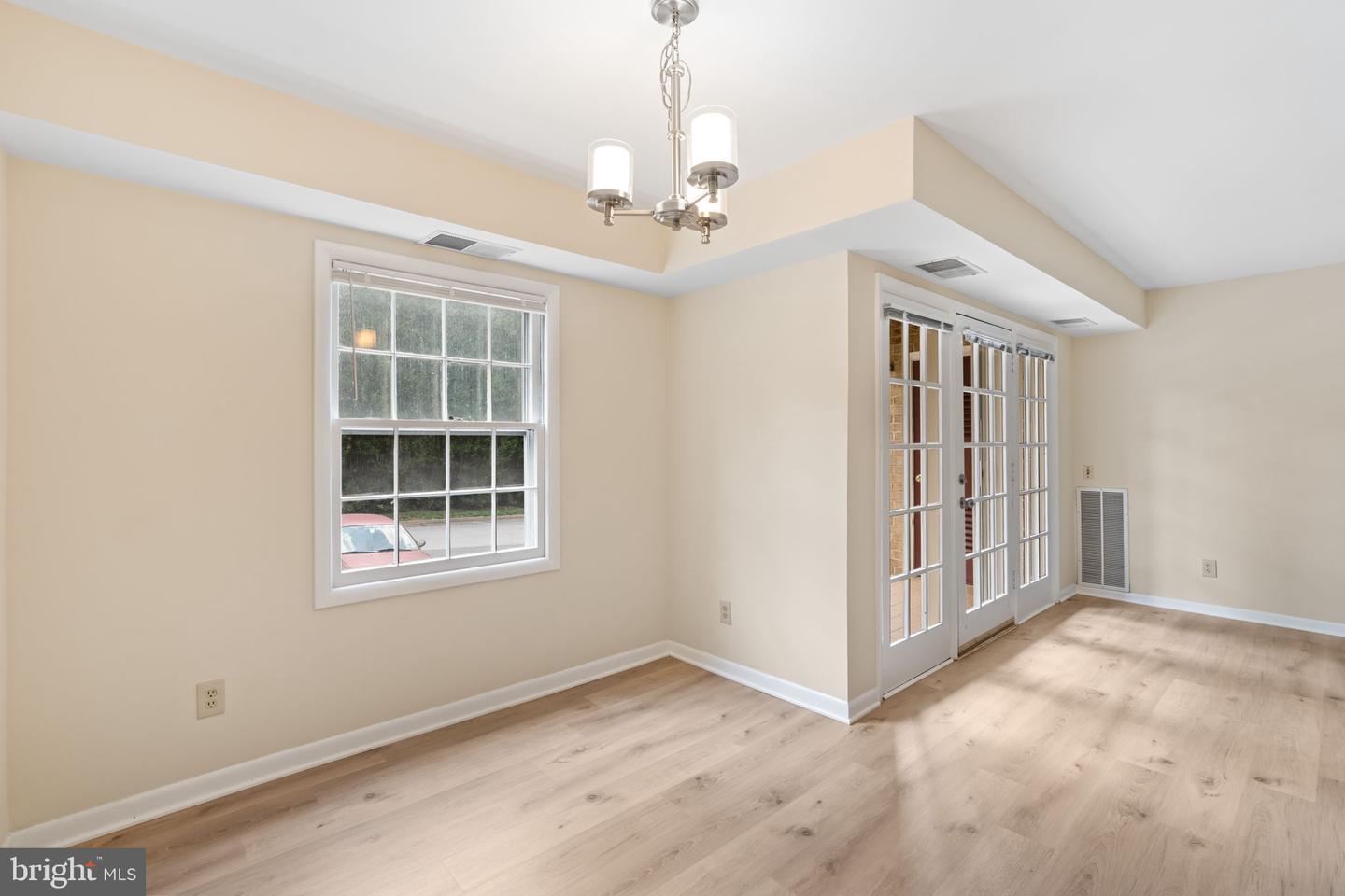 3901 Lyndhurst Dr #201 Property Photo 12
