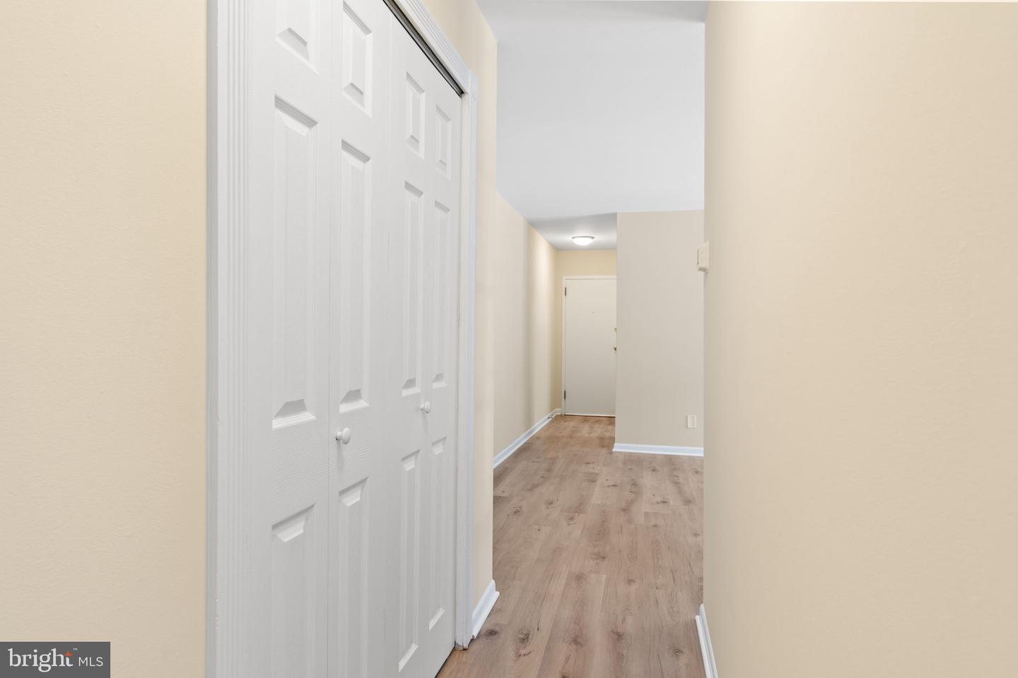3901 Lyndhurst Dr #201 Property Photo 20