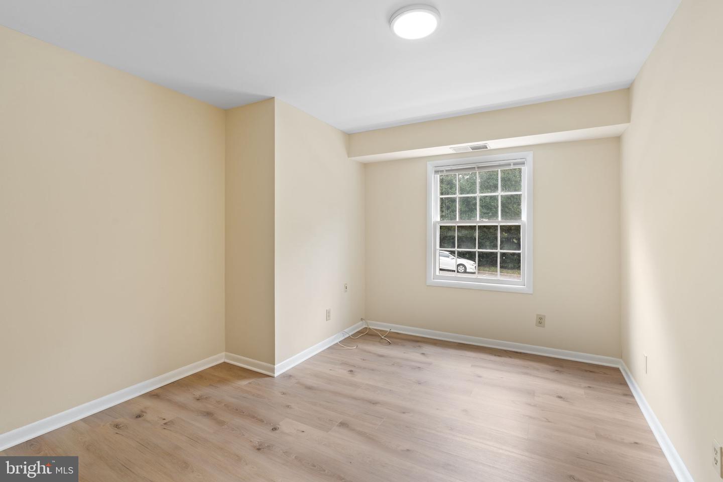 3901 Lyndhurst Dr #201 Property Photo 21